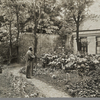 MORITZ NÄHR, Gustav Klimt im Garten vor seinem Atelier in der Josefstädter Straße, 1912 © MORITZ NÄHR, Gustav Klimt in the garden in front of his studio at Josefstädter Straße, 1912