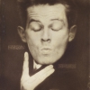 ANTON JOSEF TRČKA, EGON SCHIELE MIT GESPITZTEM MUND, 1914 © Leopold Privatsammlung | Leopold, Foto: Leopold Museum, Wien/Manfred Thumberger