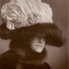 ATELIER D’ORA | Helene Jamrich with a hat from Zwieback, designed by Rudolf Krieser | 1909 © Photoinstitut Bonartes, Vienna | Photo: Photoinstitut Bonartes, Vienna