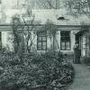MORIZ NÄHR | Gustav Klimt in the garden of his studio at Josefstädter Straße 21 in Vienna | May 1911 © Bildarchiv und Graphiksammlung der Österreichischen Nationalbibliothek, Vienna | Photo: ÖNB/Vienna, Pf 31931 E 1
