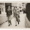 Topical Pictures, Francis Skinner and Ludwig Wittgenstein walking along a street in Cambridge, with handwritten note from Wittgenstein to Ludwig Hänsel on the reverse: “This pretty photo shows me + a friend on a street in Cambridge.”, 1935 © Wittgenstein Archive Cambridge, Photo: Leopold Museum, Vienna/Manfred Thumberger