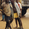 Kinder mit selbstgebastelten Blechautos, Kongo © Leopold Museum