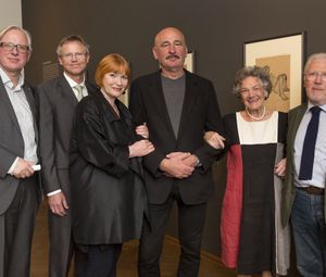 Im Bild vlnr.: Carl Aigner (Vorstand Leopold Museum-Privatstiftung), Franz Smola (Direktor Leopold Museum), Chris Lohner, Hannes Mlenek (Künstler), Elisabeth Leopold, Fritz Koreny (Ausstellungskurator) © Leopold Museum/APA-Fotoservice/Schedl