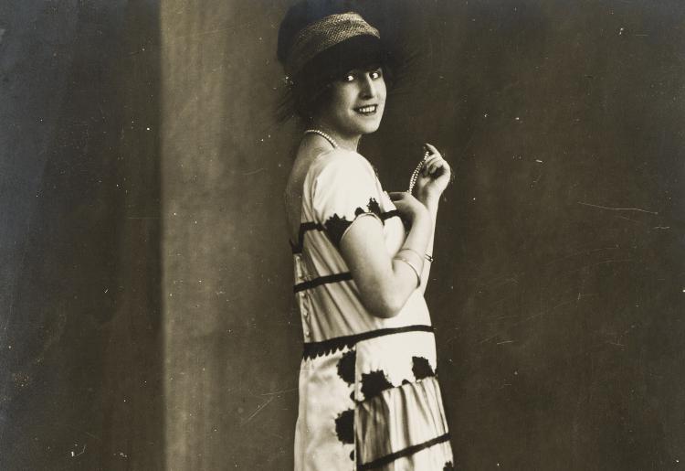MODERN FASHION. Wiener Werkstätte & Paris