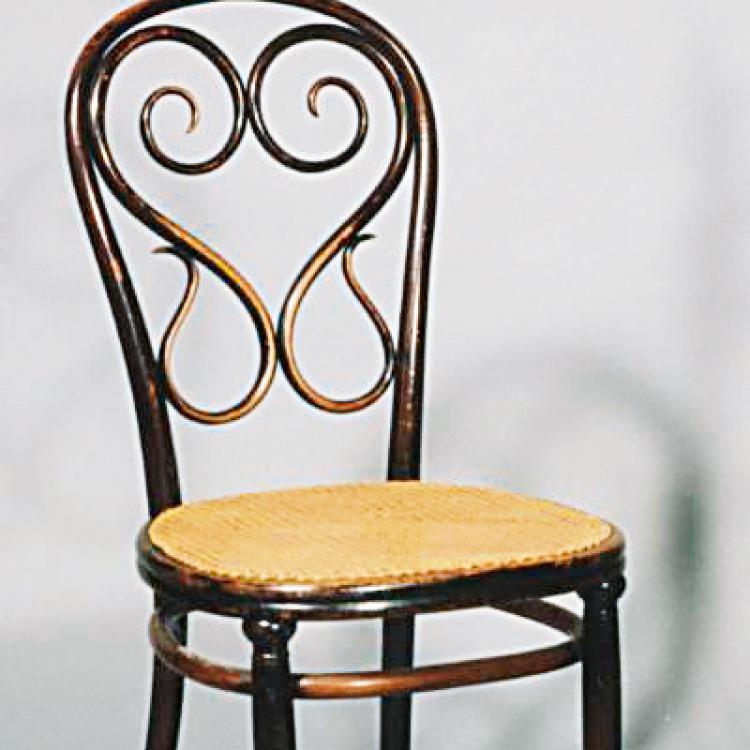 Gebrüder Thonet, Wien Michael Thonet | 2 Bugholzstühle Modell Nr. 4, Erster Wiener „Caféhausstuhl“ | 1858/1860 © Leopold Museum, Wien, Inv. 4635