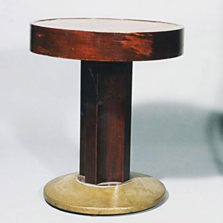 Wien | Kleiner runder Tisch © Leopold Museum, Wien, Inv. 4453