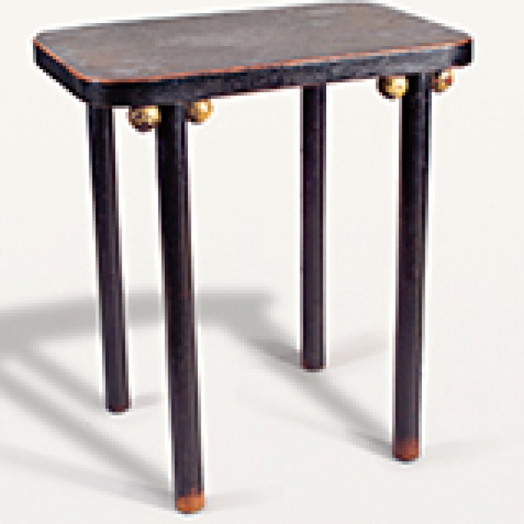 Josef Hoffmann Ausführung: Werkstätte Jacob & Josef Kohn | Tisch Modell Nr. 1298 für das Kabarett Fledermaus | 1907 © Leopold Museum, Wien, Inv. 4527