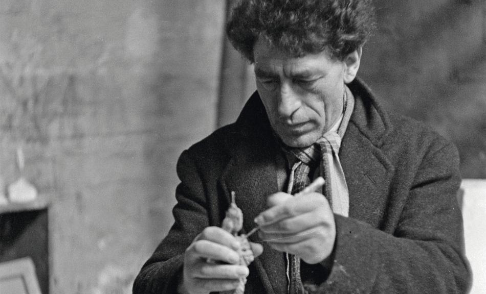 Ernst Scheidegger, Alberto Giacometti molding, Winter 1948/49 © Stiftung Ernst Scheidegger Archiv