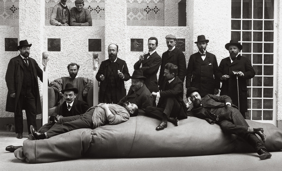 MORIZ NÄHR, Gruppenporträt mit den an der 14. Ausstellung der Wiener Secession beteiligten Künstlern, 1902 © Imagno Brandstätter Images Foto: Austrian Archives/Imagno/picturedesk.com